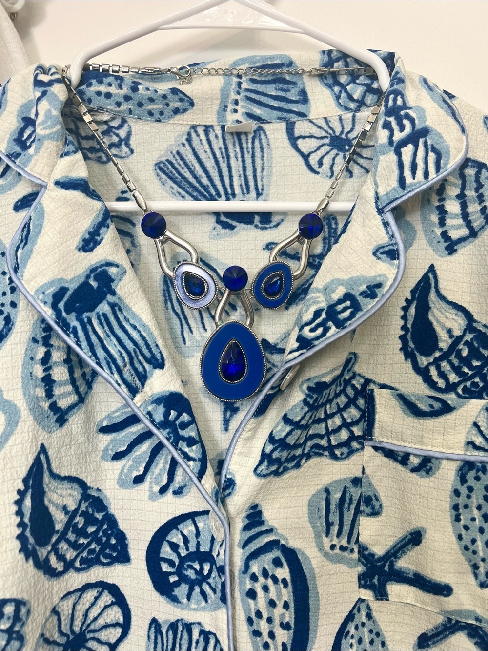 🐚Short sleeve seashell button down M - Picture 5 of 5